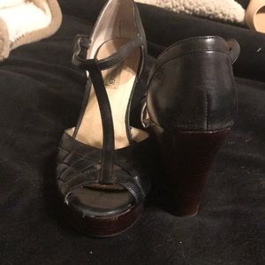 Steve Madden Basketweave T strap wedges